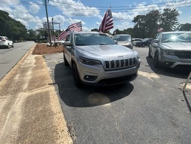 2019 Jeep Cherokee Latitude photo