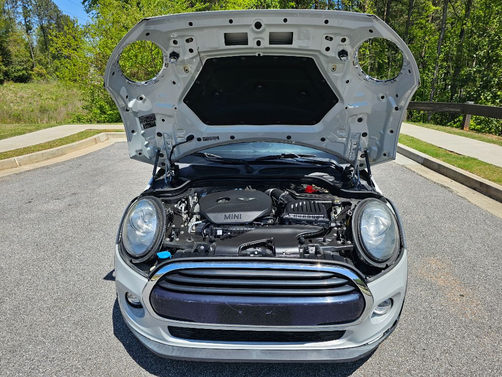 2016 MINI Cooper photo
