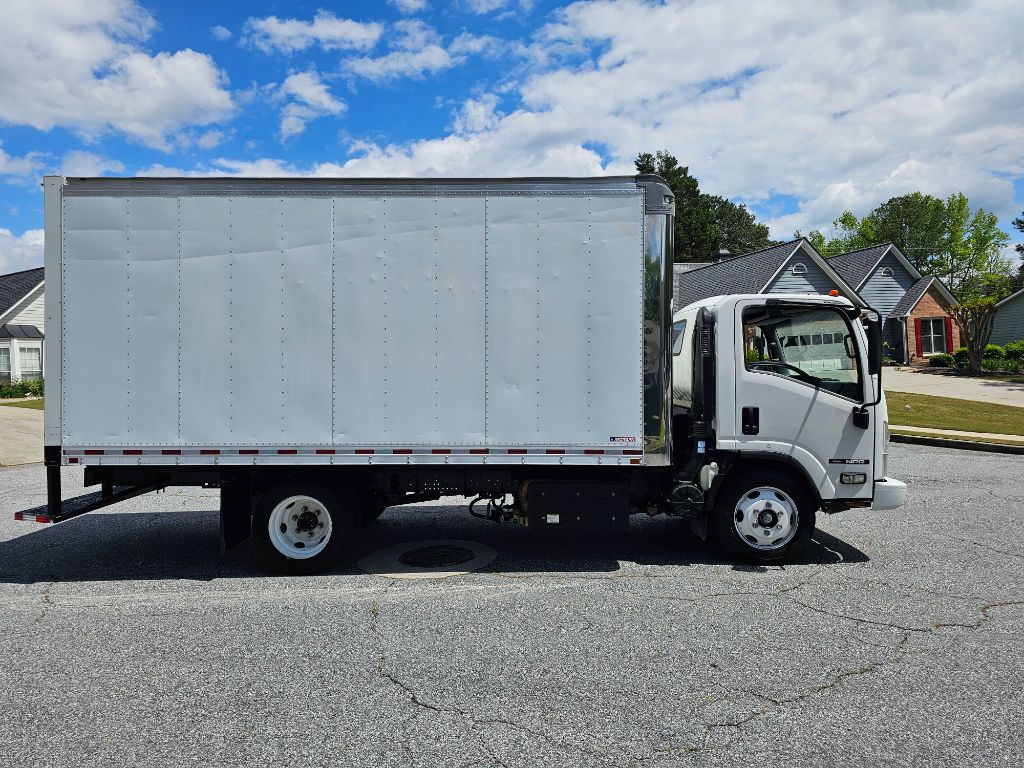 2018 Isuzu Nrr - $26,500