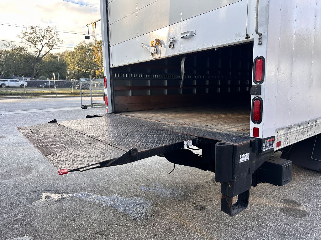 2019 Isuzu Nrr - $38,900