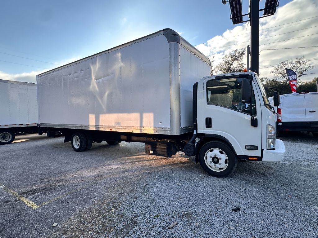 2019 Isuzu Nrr - $38,900