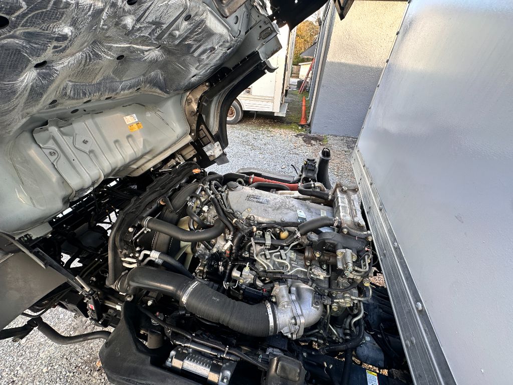 2019 Isuzu Nrr - $38,900