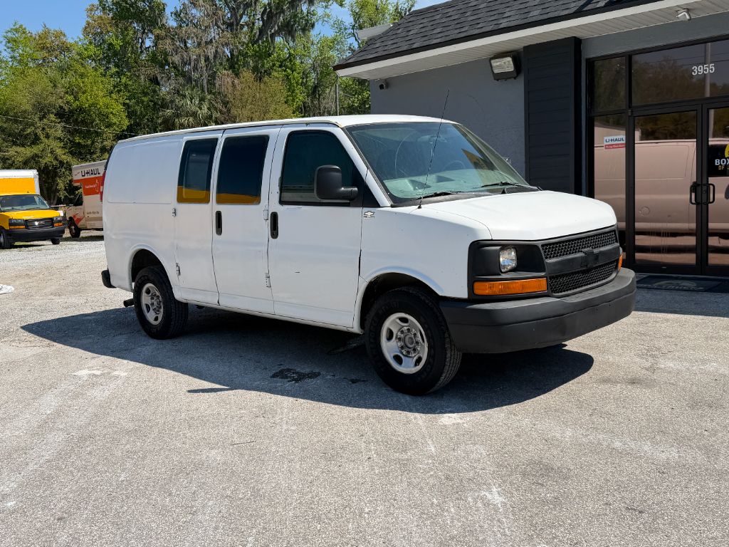 2009 Chevrolet Express - $5,900