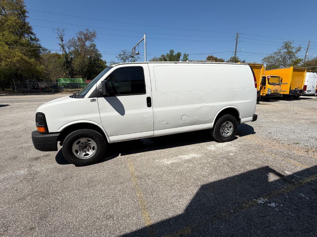 2009 Chevrolet Express - $5,900