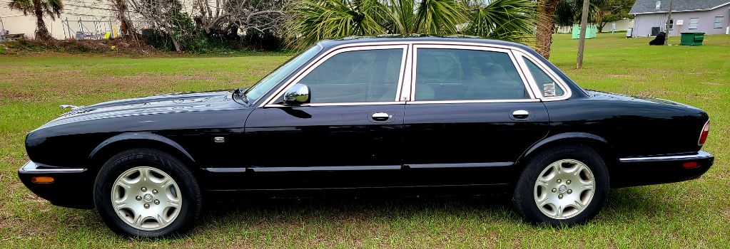 2003 Jaguar XJ-Series XJ8 photo