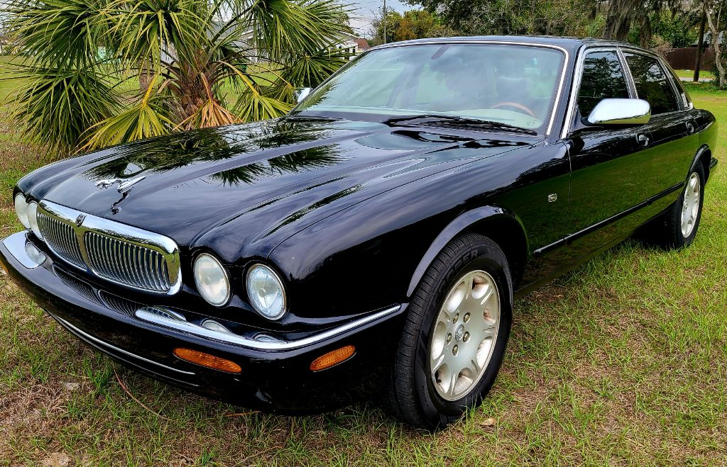 2003 Jaguar XJ-Series XJ8 photo