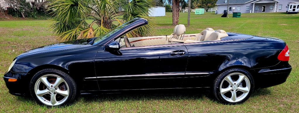 2005 Mercedes-Benz CLK-Class CLK320 photo