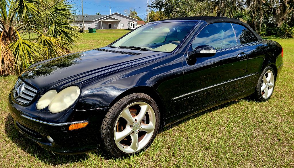 2005 Mercedes-Benz CLK-Class CLK320 photo