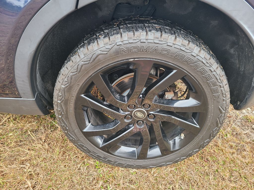 2016 Land Rover Discovery - $9,490