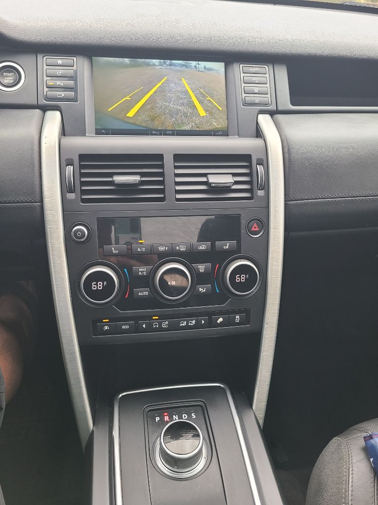 2016 Land Rover Discovery - $9,490