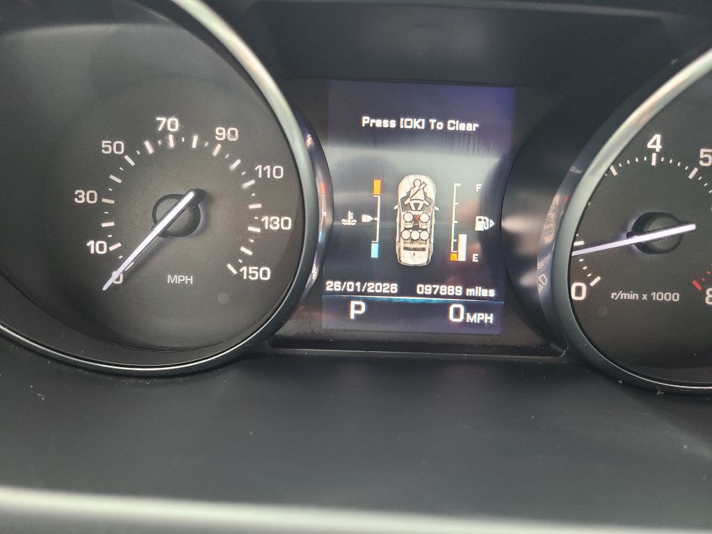 2016 Land Rover Discovery - $9,490