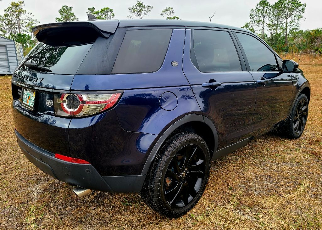 2016 Land Rover Discovery - $9,490