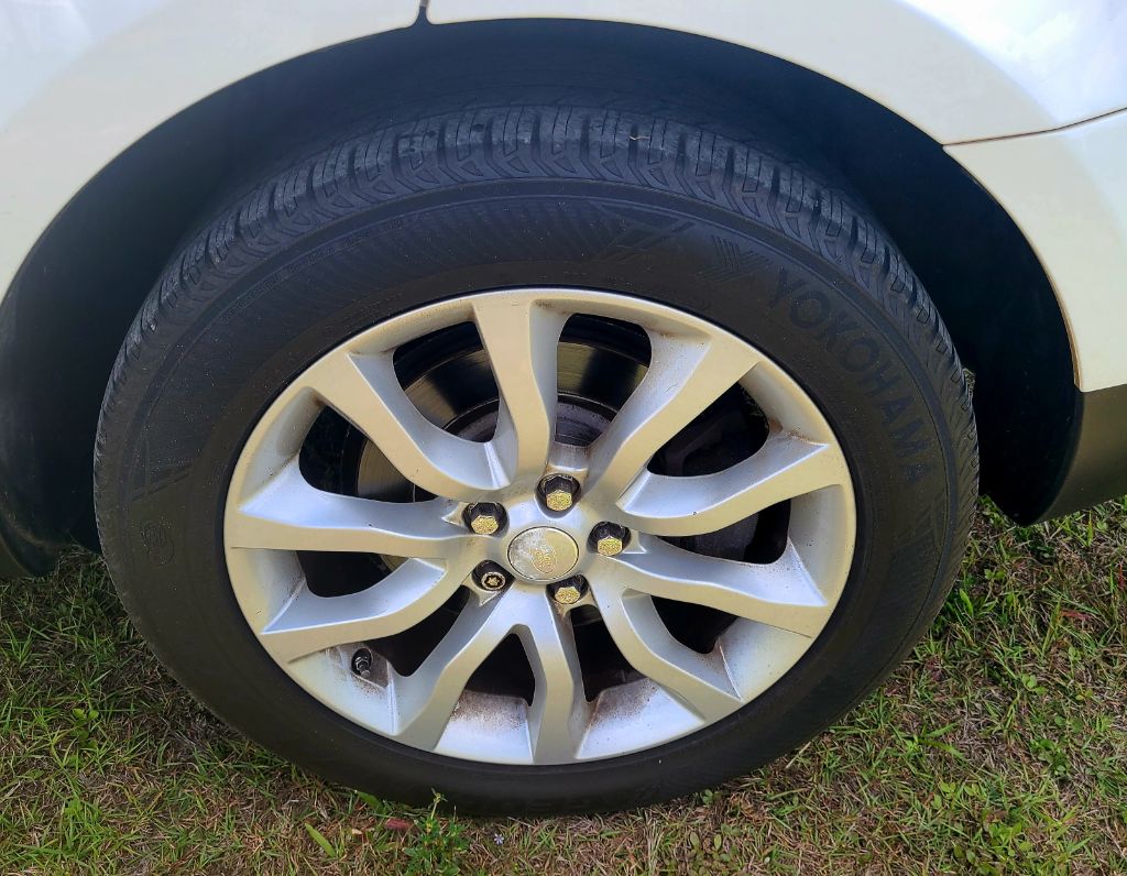 2015 Land Rover Range Rover Sport - $9,990