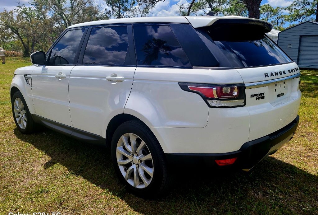 2015 Land Rover Range Rover Sport - $9,990