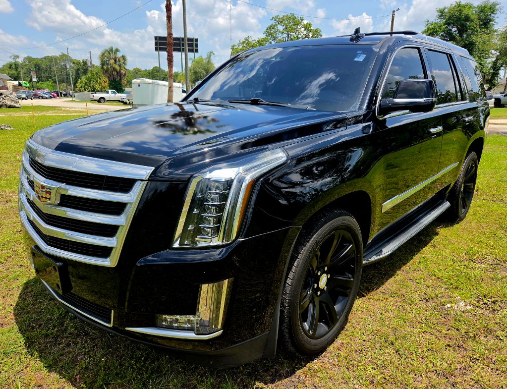 2017 Cadillac Escalade - $17,990