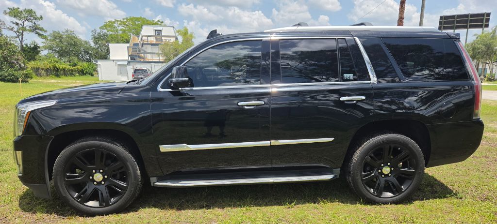 2017 Cadillac Escalade - $17,990