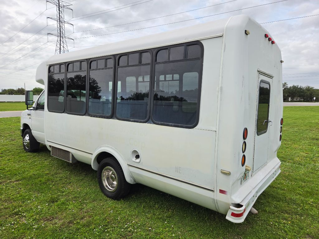 2012 Ford E-350 - $8,990