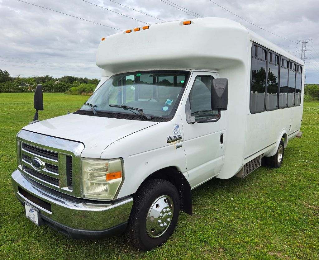 2012 Ford E-350 - $8,990