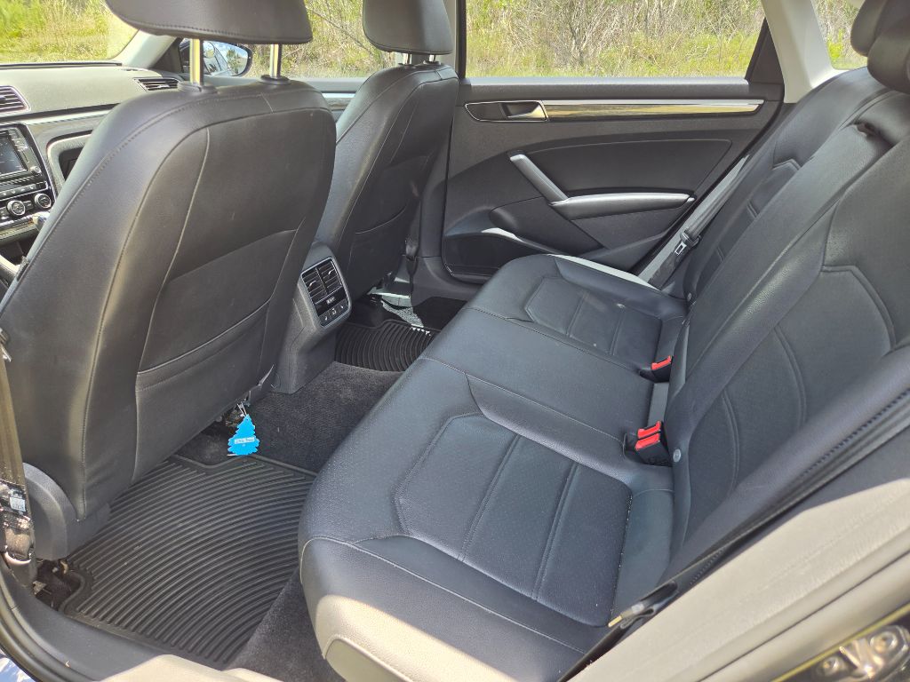 2018 Volkswagen Passat - $7,990