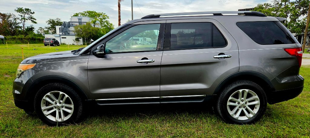 2013 Ford Explorer - $5,950