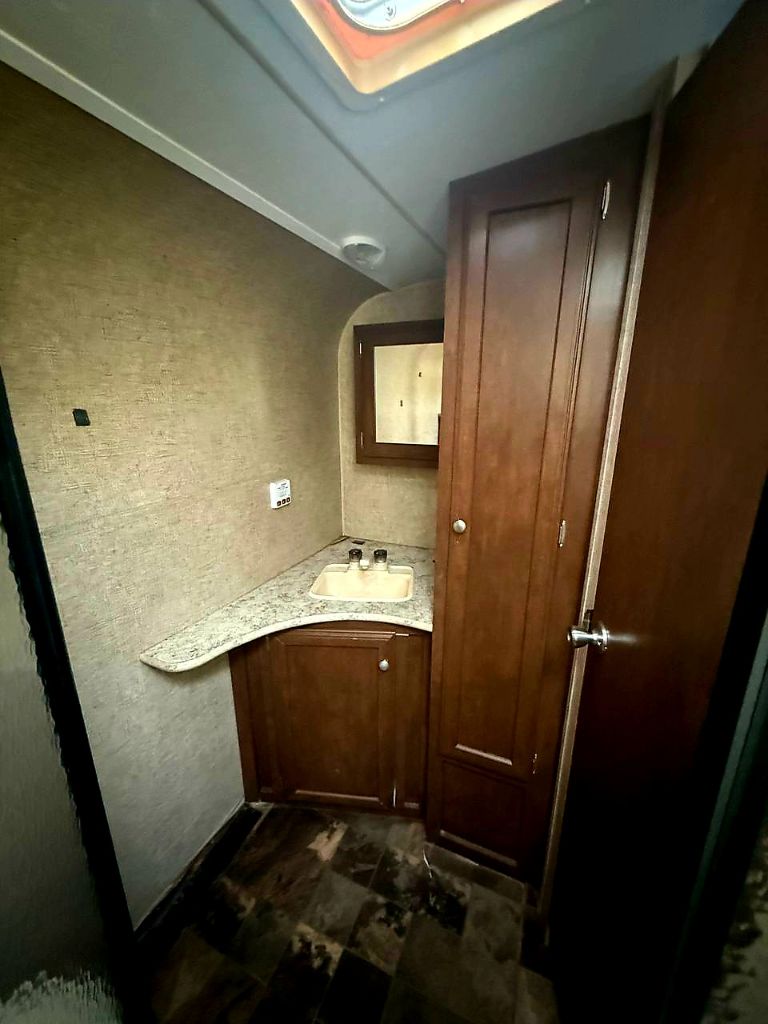 2014 Kz-rv Sonic - $8,500