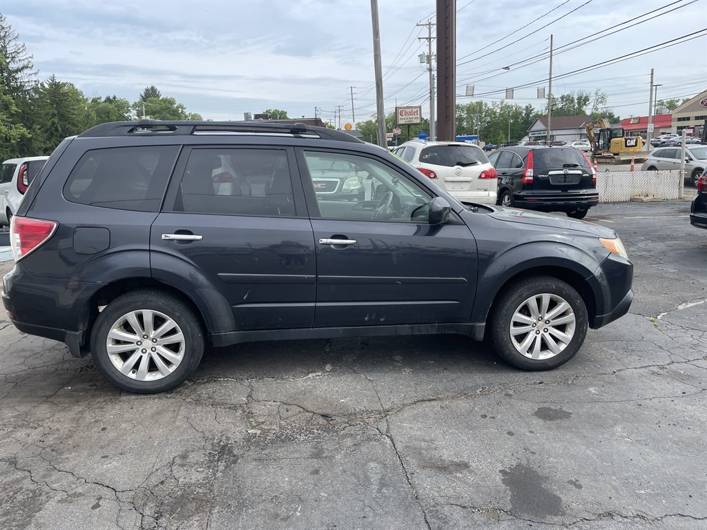 2011 Subaru Forester 2.5X Limited photo