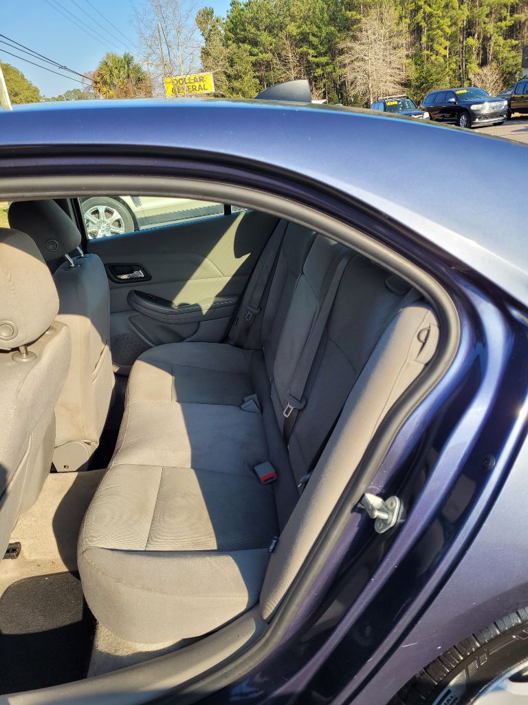 2013 Chevrolet Malibu LS photo