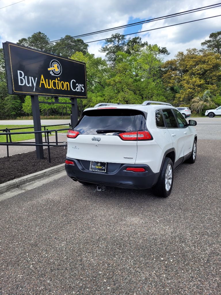 2015 Jeep Cherokee Latitude photo