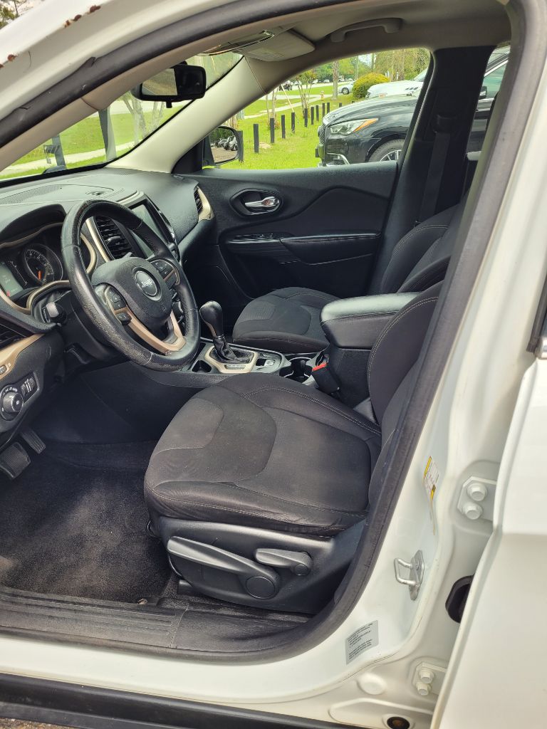 2015 Jeep Cherokee Latitude photo