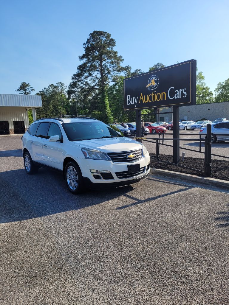 2015 Chevrolet Traverse LT photo