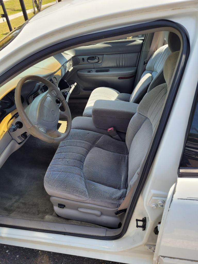 2000 Buick Century Custom photo