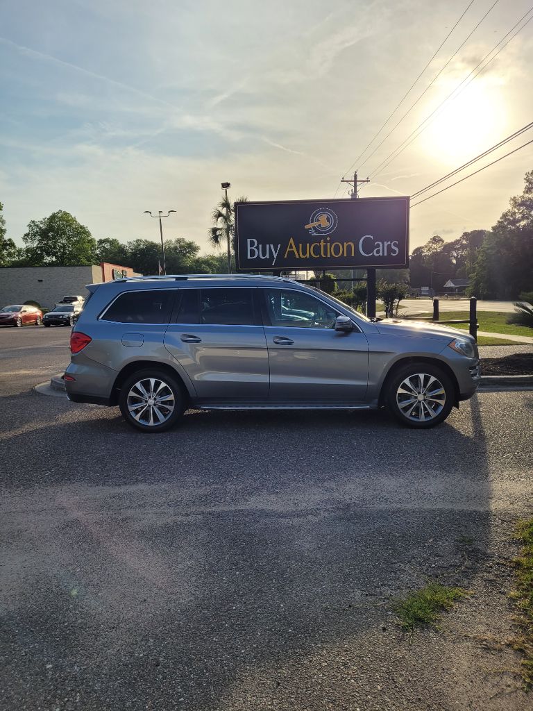 2014 Mercedes-Benz GL-Class GL450 4MATIC photo