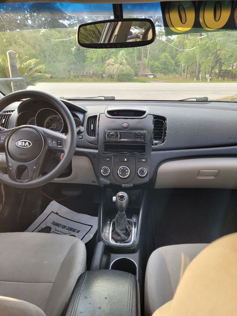 2011 Kia Forte EX photo