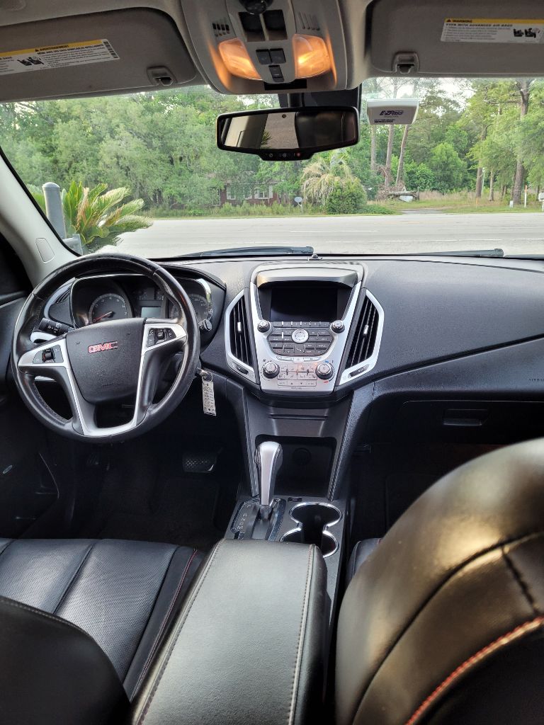 2010 GMC Terrain SLT-2 photo