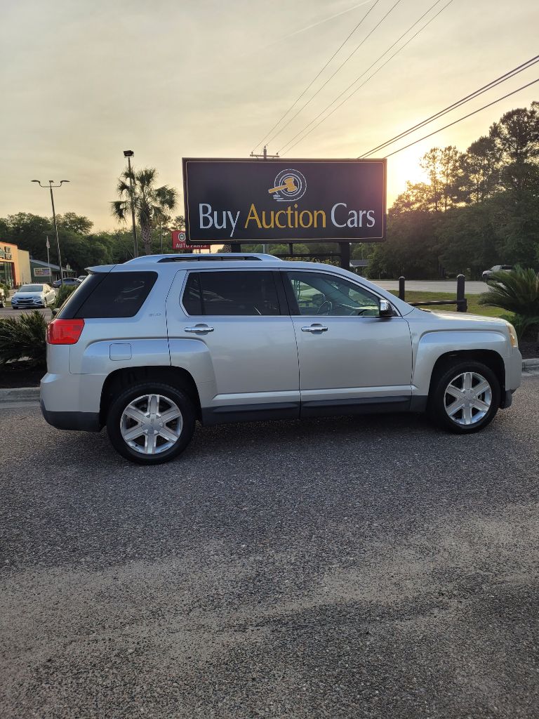 2010 GMC Terrain SLT-2 photo