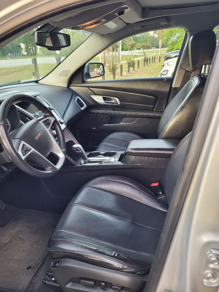 2010 GMC Terrain SLT-2 photo