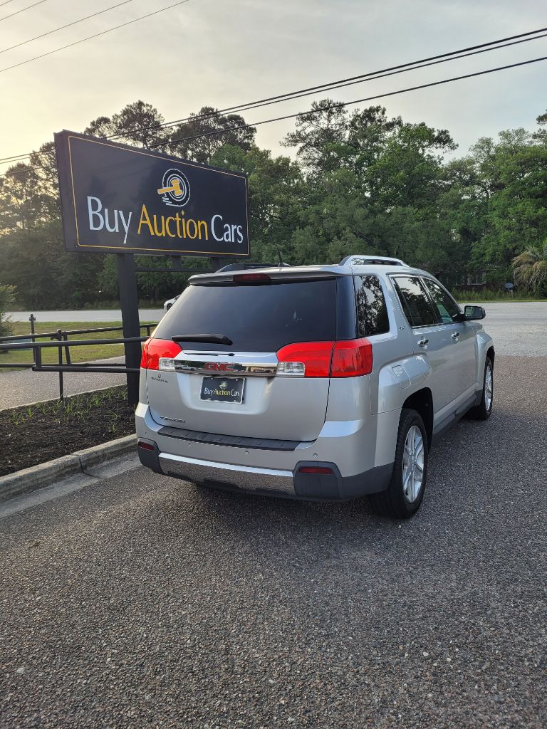 2010 GMC Terrain SLT-2 photo