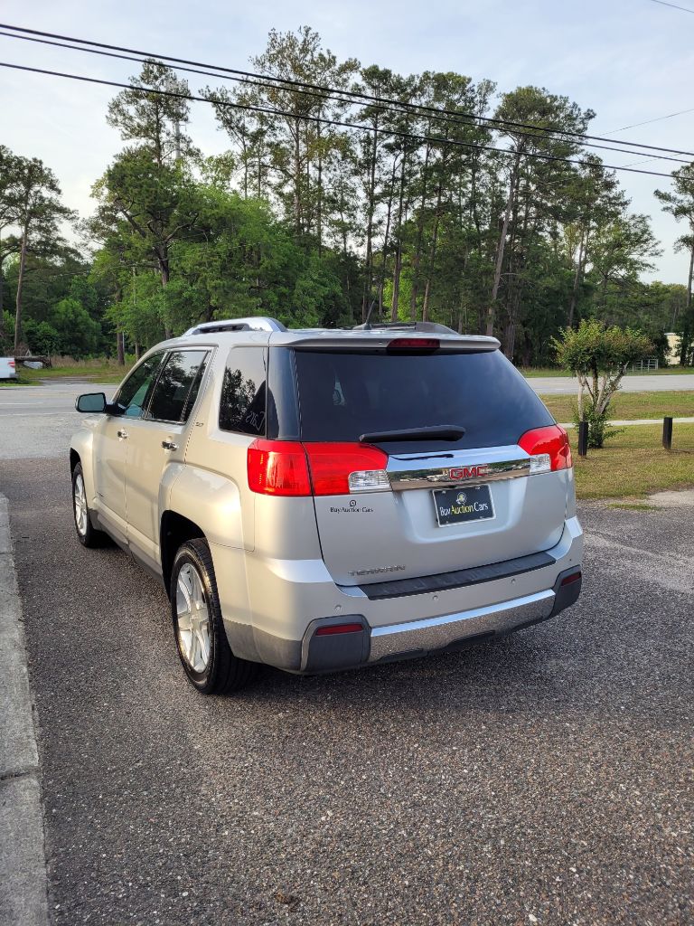 2010 GMC Terrain SLT-2 photo