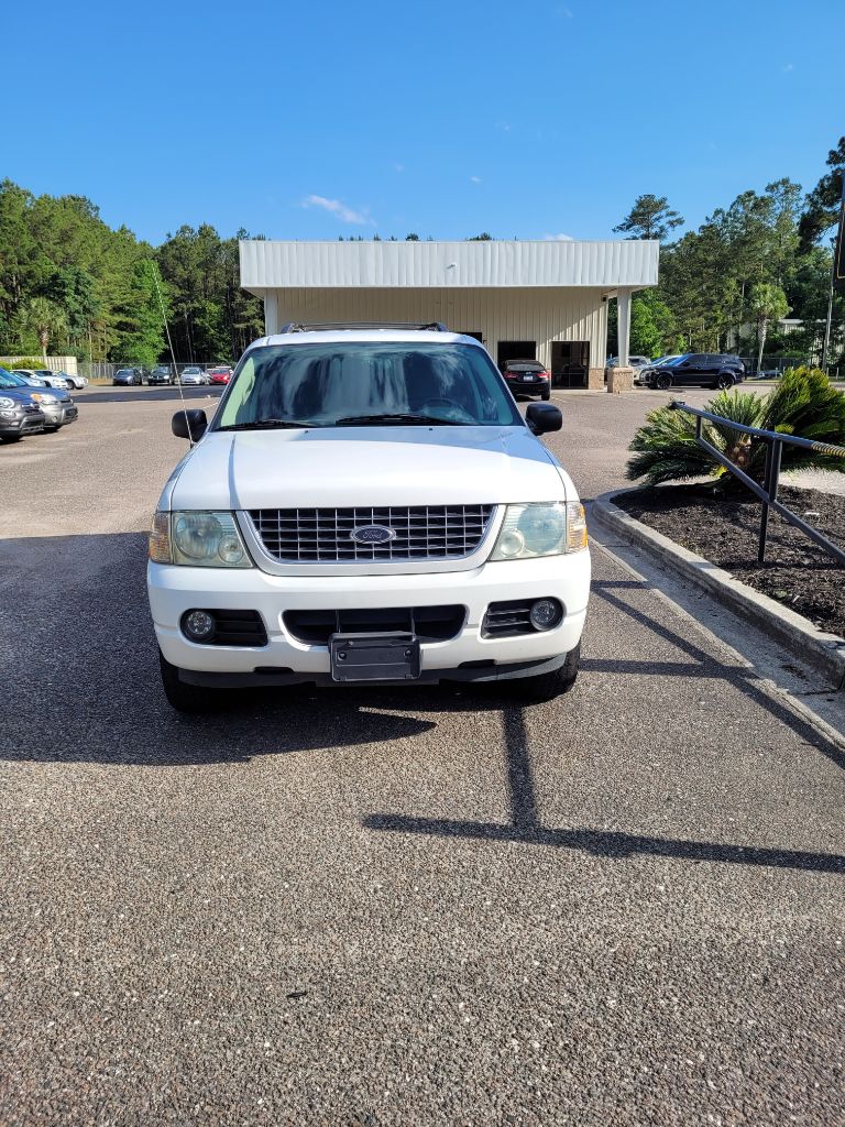 2004 Ford Explorer XLT photo