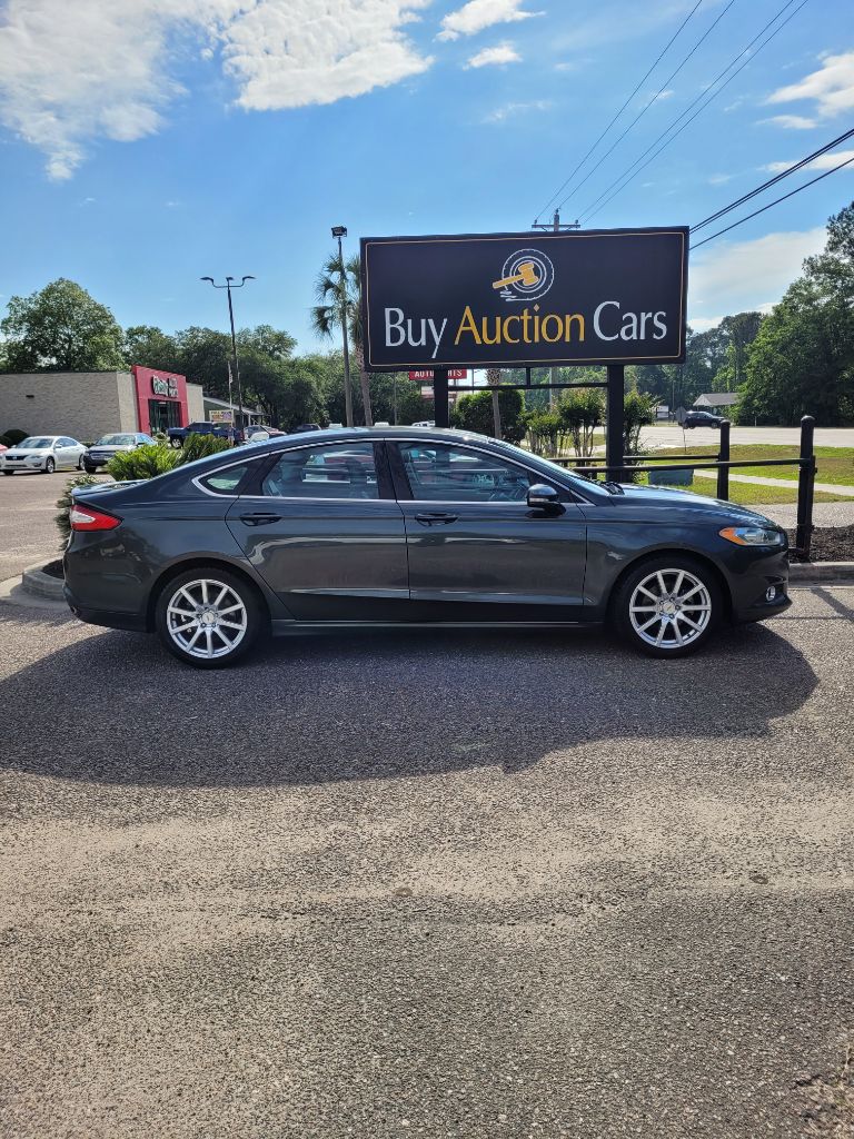 2016 Ford Fusion SE photo