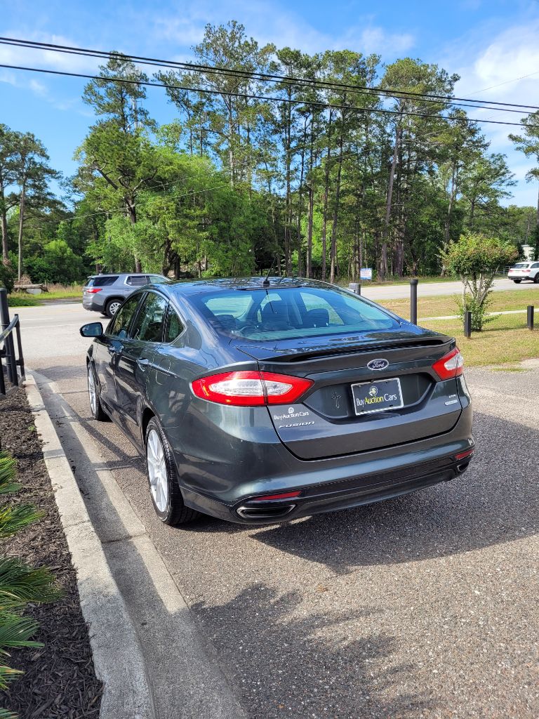 2016 Ford Fusion SE photo