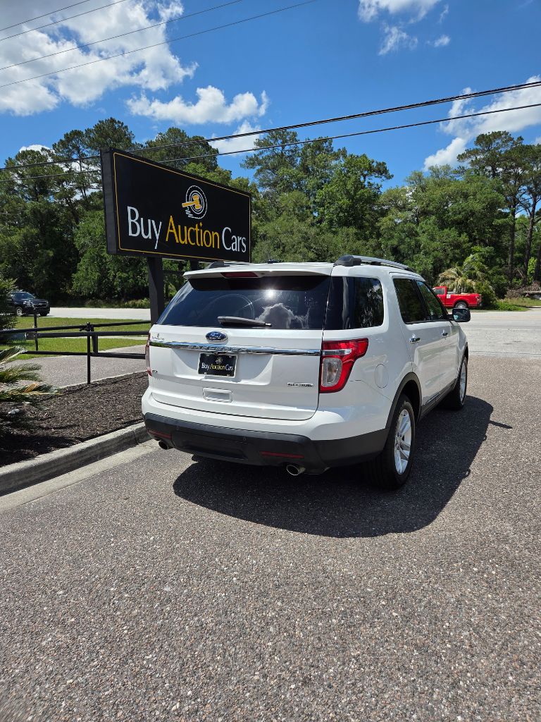 2013 Ford Explorer XLT photo