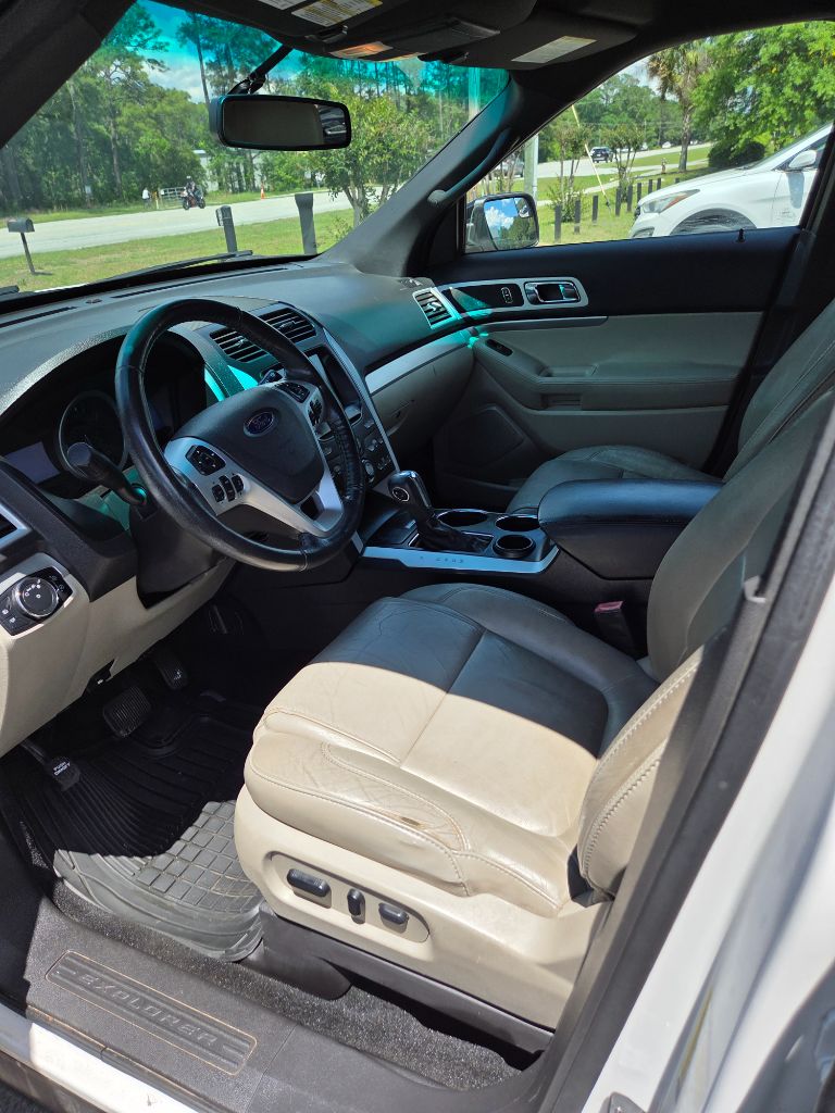 2013 Ford Explorer XLT photo