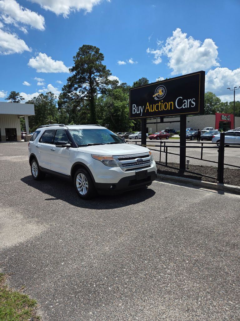 2013 Ford Explorer XLT photo