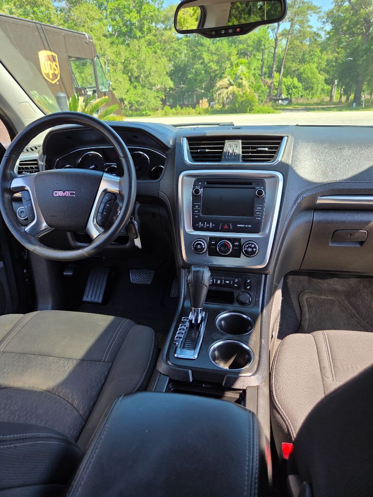 2014 GMC Acadia SLE-2 photo