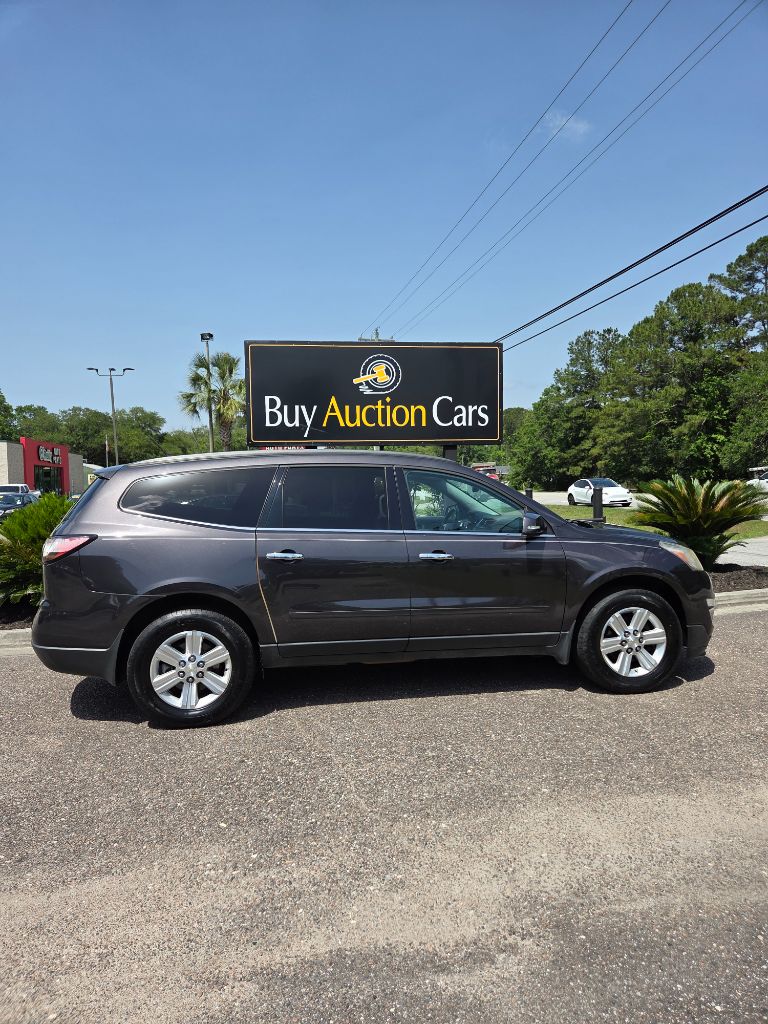 2014 Chevrolet Traverse LT photo