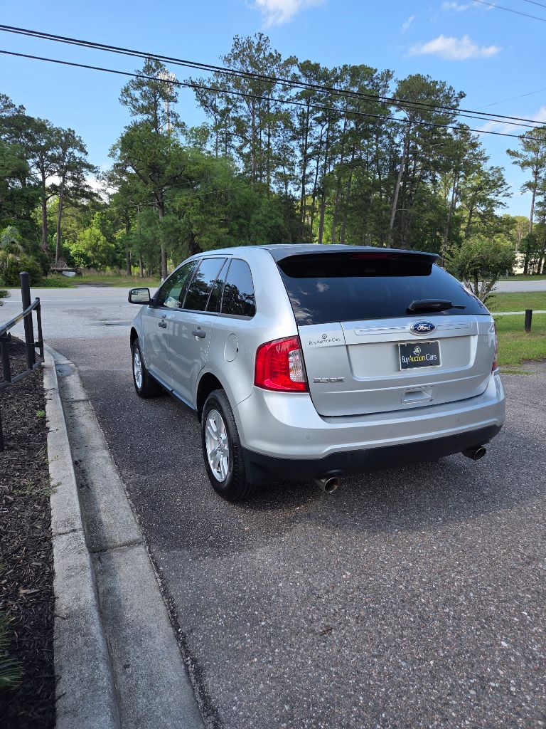 2011 Ford Edge SE photo