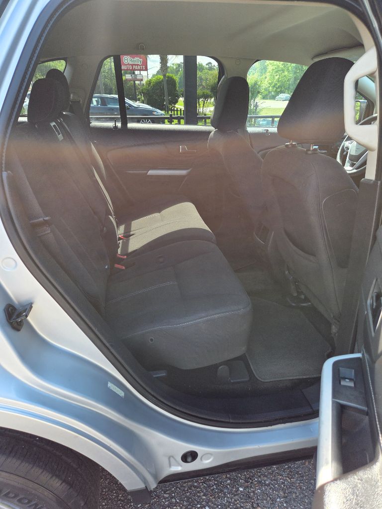 2011 Ford Edge SE photo