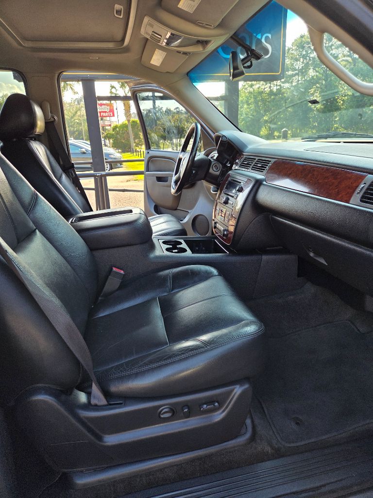 2013 Chevrolet Tahoe LT photo