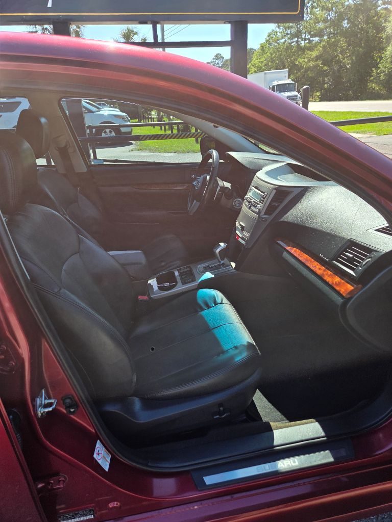 2011 Subaru Legacy 2.5i Limited photo
